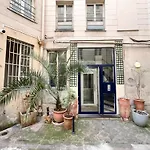 03 - Urban Formidable In Montorgueil